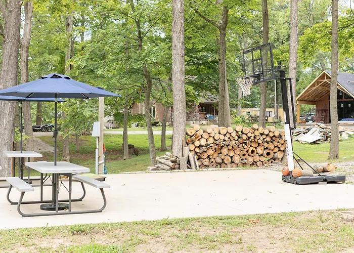 Ferienhaus Campfire Cove Lakefront + 3 Camp Sites Centralia